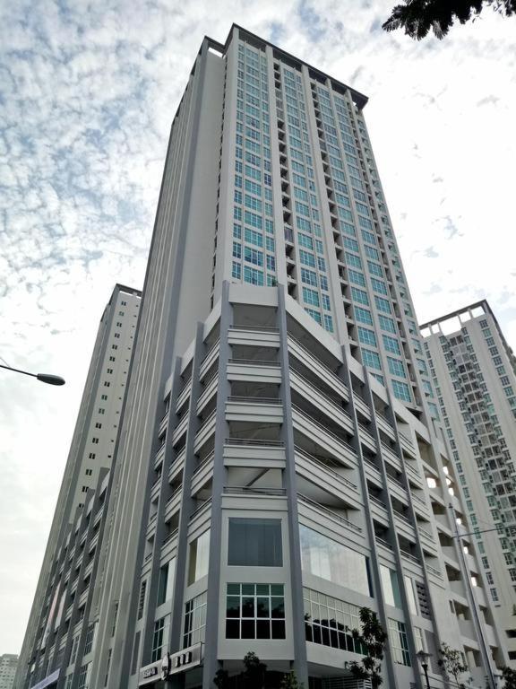 Strait Garden Suites X Ace Pro @ George Town Jelutong Kültér fotó